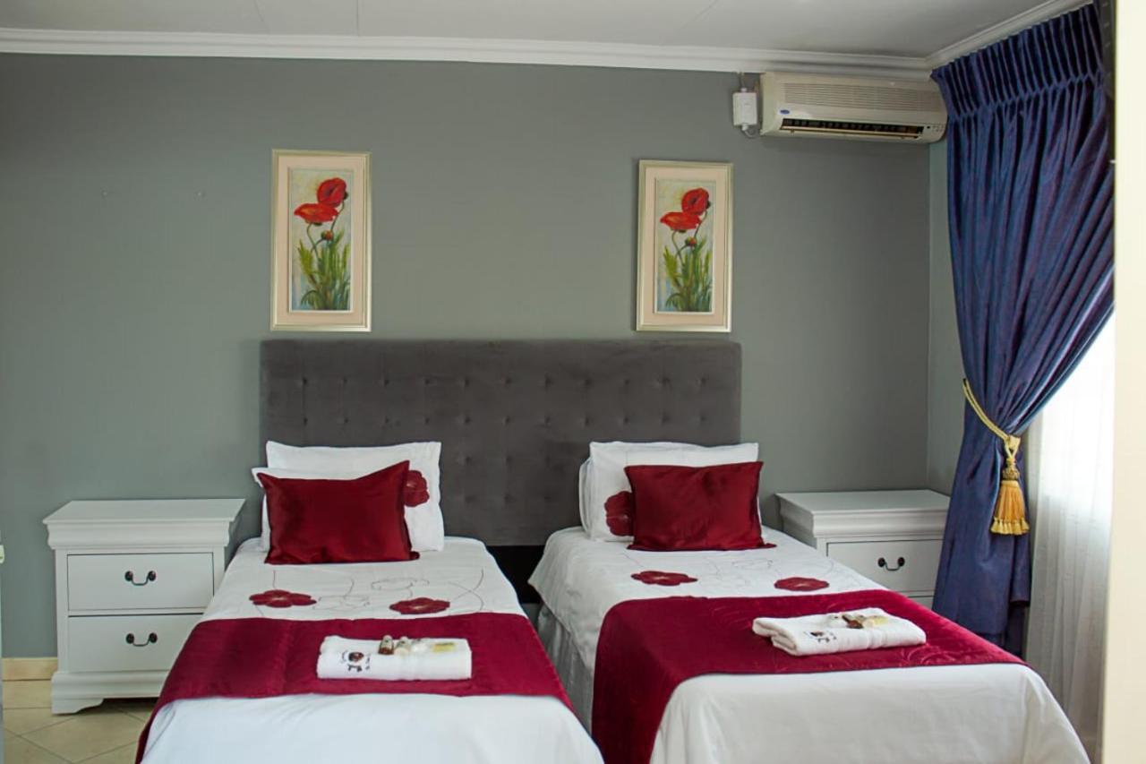 Muofhe Graceland Hotel 3*